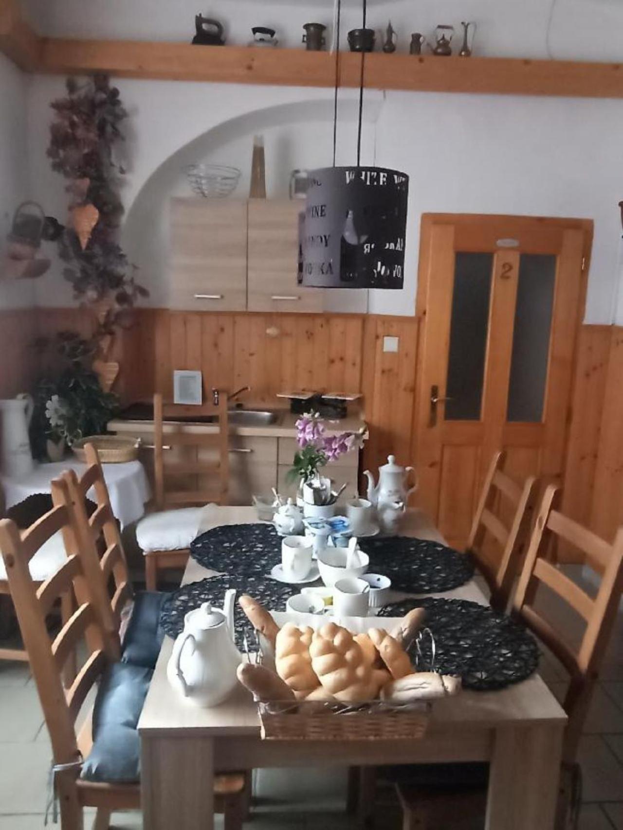 Apartmany Ziakova - Ubytovani Nove Hrady 111 Exteriör bild
